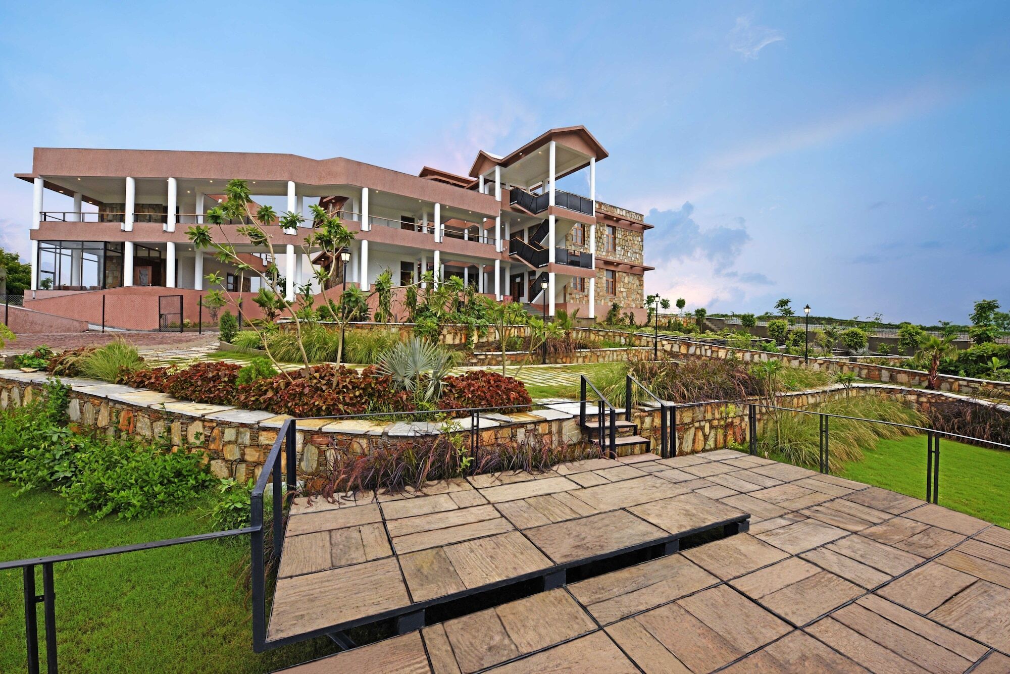 Palm Valley Svasti Resort Nai Exterior photo
